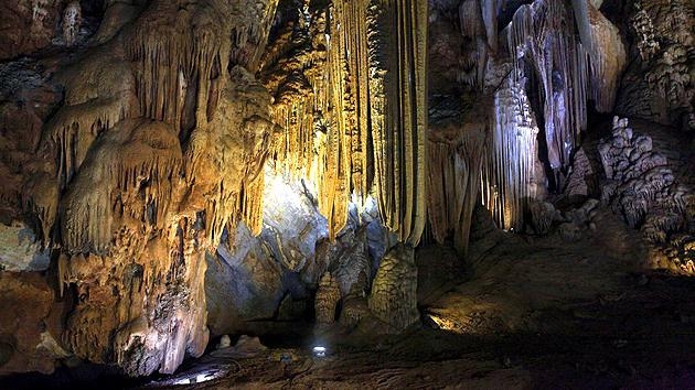 Sparklingly beautiful Thien Duong Cave